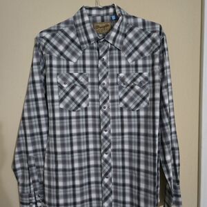 Wrangler Men's Black and White Checkered Shirt